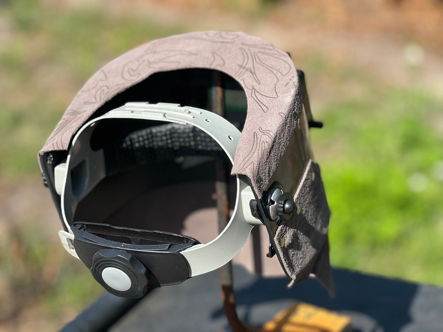 Skull chopped tiger hood