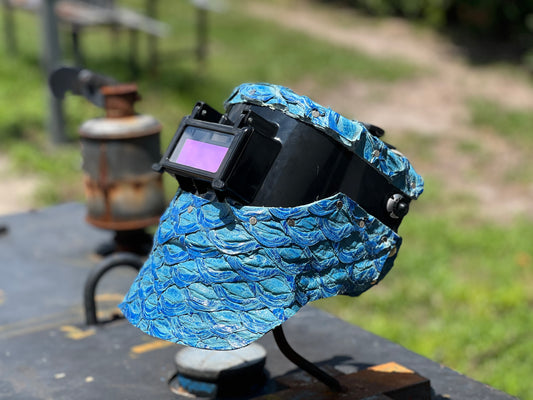 Ocean blue pirarucu chopped tiger hood