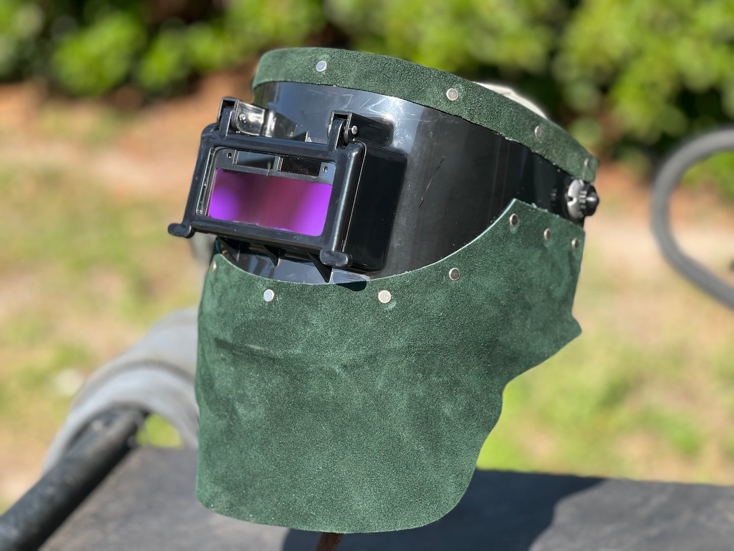 Green chopped tiger hood