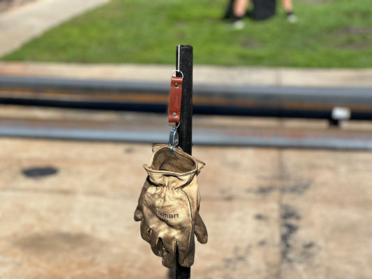 Welding glove lanyard