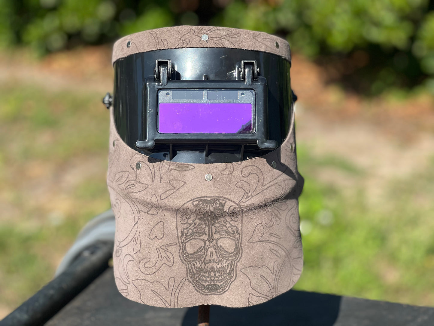 Skull chopped tiger hood