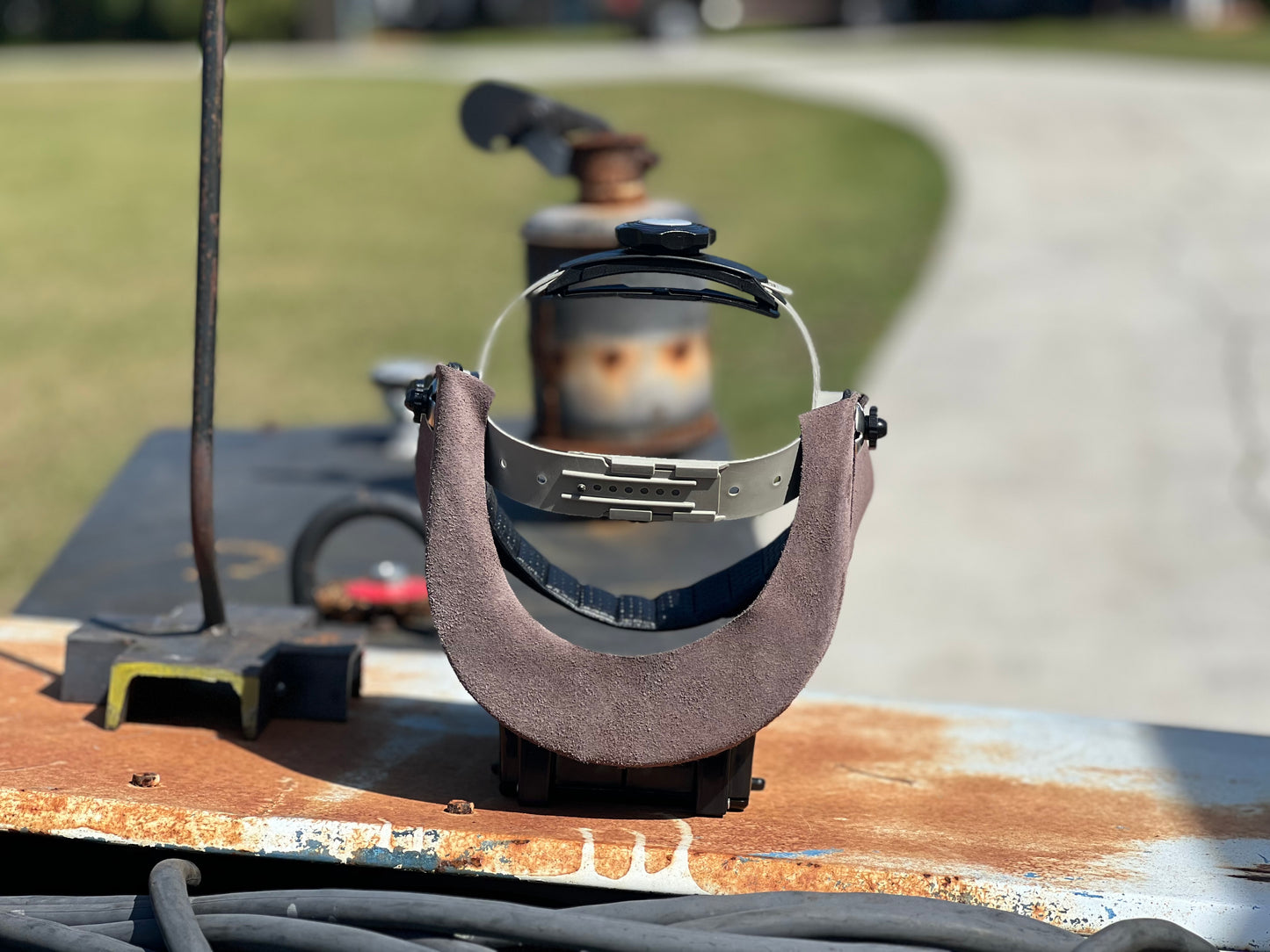 Grey chopped tiger hood