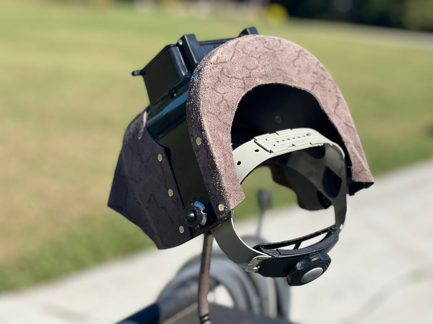 Grey deer skull chopped tiger hood