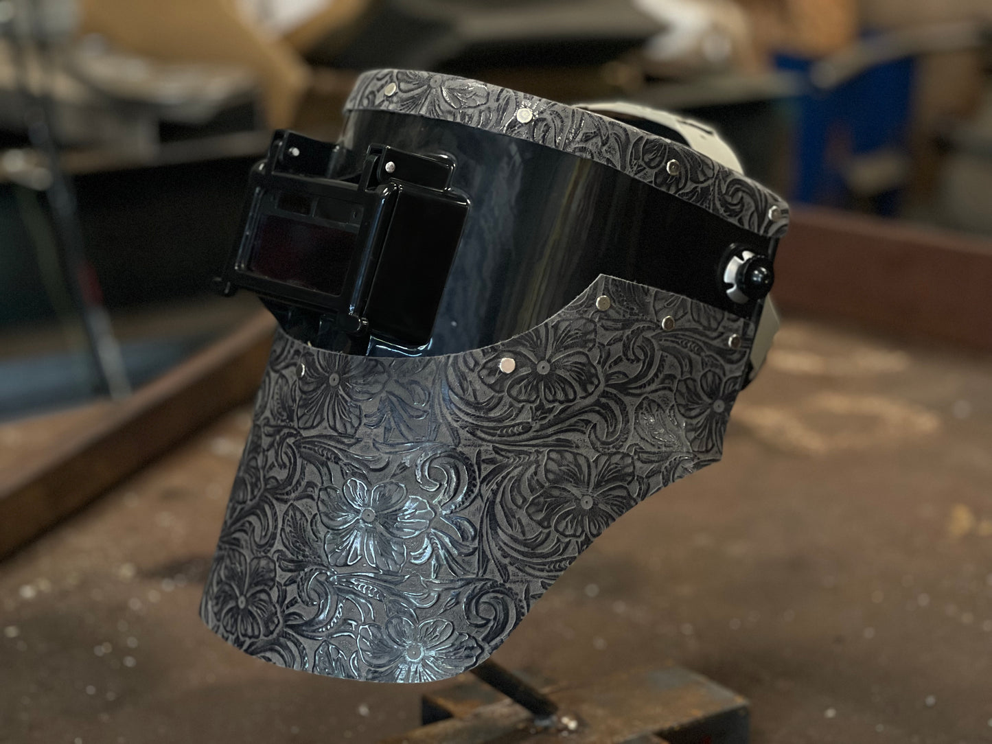 Black and grey floral chopped tiger hood