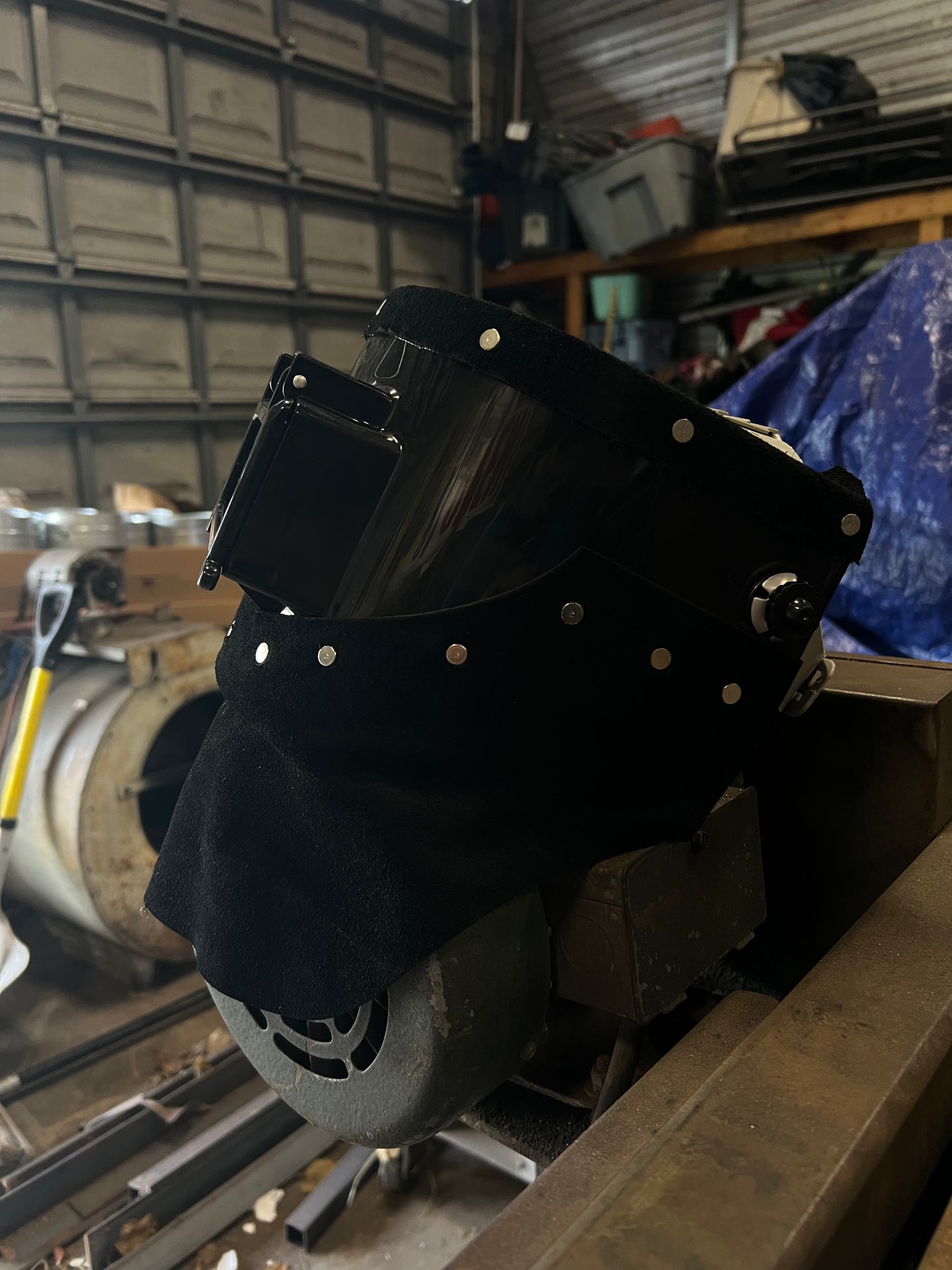 Black chopped tiger hood